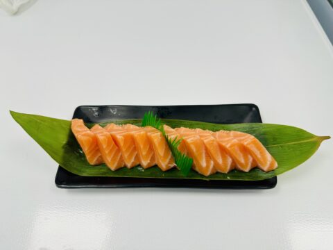 sashimi saumon 10pcs